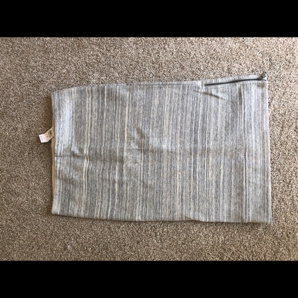 Ann Taylor NWT Gray Pencil Skirt - Picture 4 of 7
